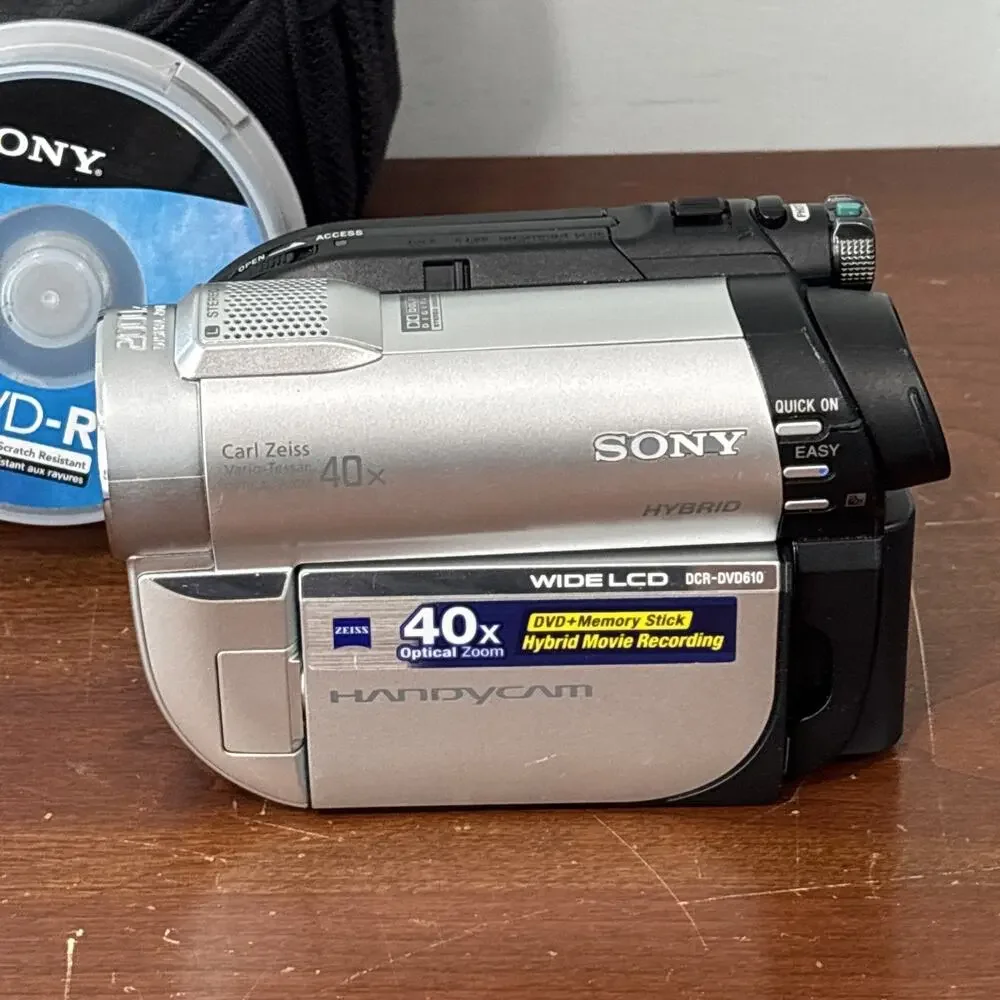Sony DCR-DVD610 DVD Camcorder 40x Zoom Hybrid Movie Battery Accessories Tested